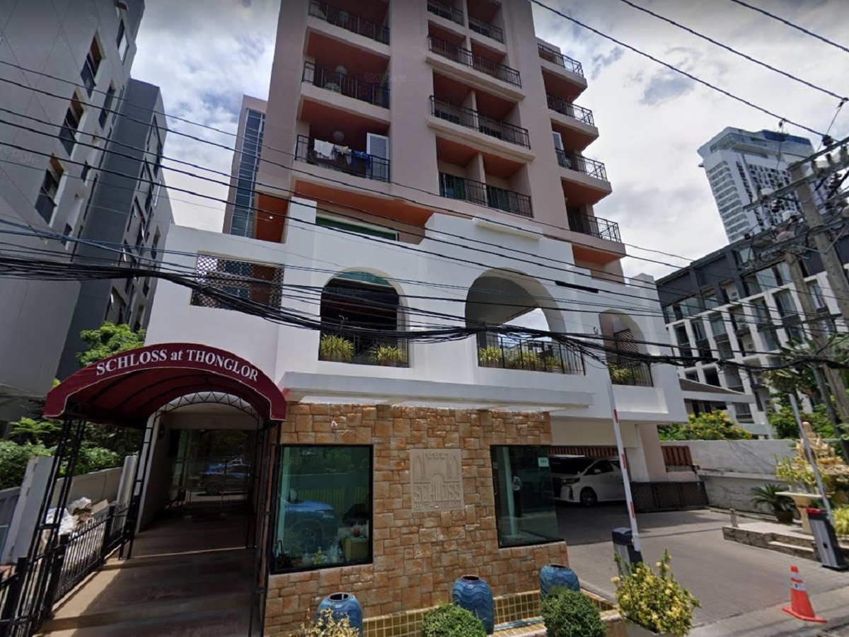 ชาลอส-แอท-ทองหล่อ