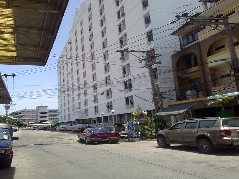 Eua-Amornsuk-Condo-Ramkhamhaeng