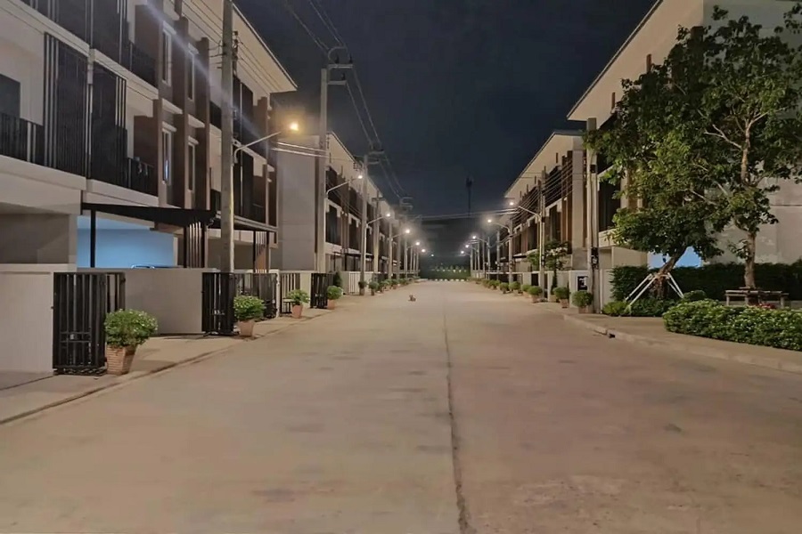 Narapat-Chaengwattana-Samakkee