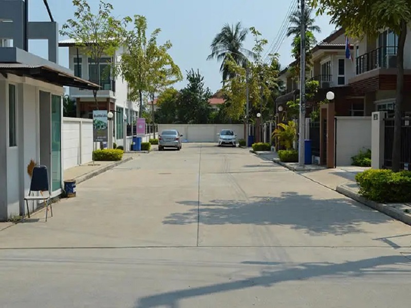 Baan-Srisuk-Thakham-Rama-2