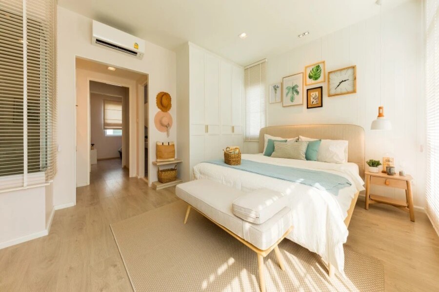 Indy-Srinakarin-Praeksa