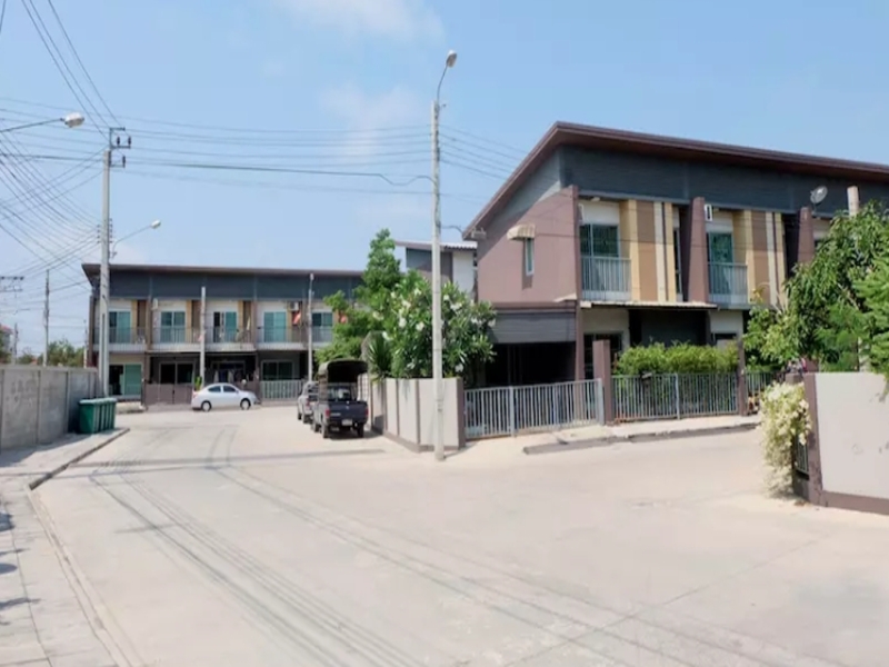 Sinnakhon-Ville-Prachauthit-Khu-Sang