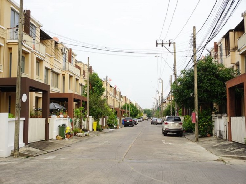 เดอะ-คิวบ์-บางนา-สุวรรณภูมิ