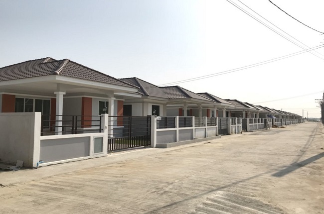 Baan-Ratirat-Thanon-Tonchueak-Wat-Masong