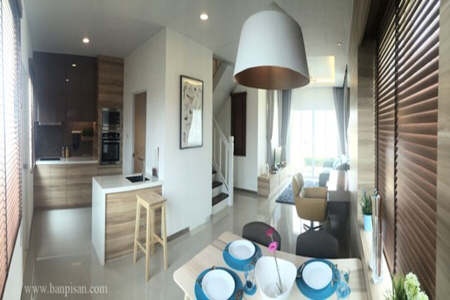 Baanpisan-Suwannabhumi-1-Sri-Waree-Noi