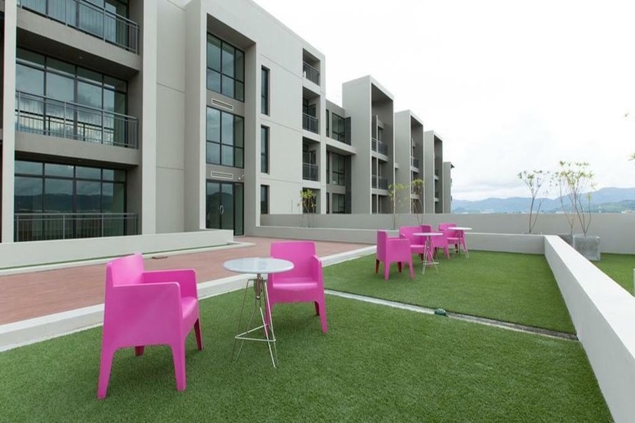 Sugar-Palm-Residence